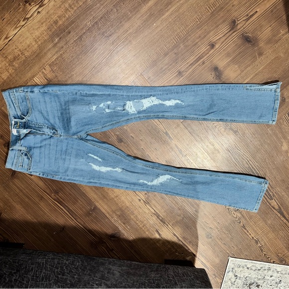 Vibrant Denim - Split hem honeybum jeans